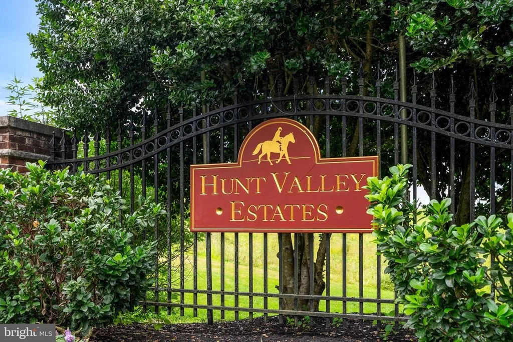 Photo of 14835 HUNTING WAY