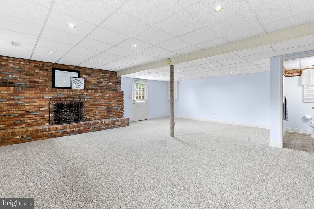 Photo of 1404 RYAN ROAD
