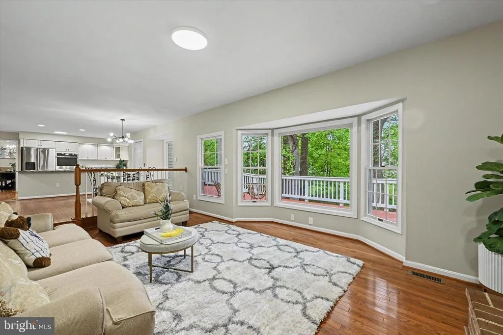 Photo of 8033 CREST ROAD