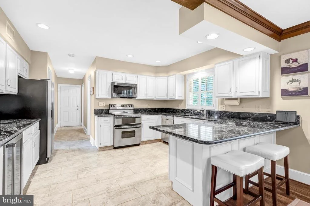 Photo of 9344 MOUNT VERNON CIRCLE