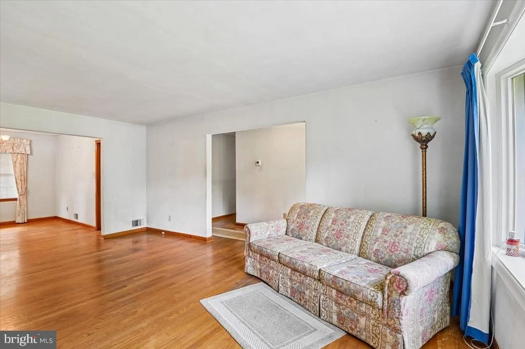 Photo of 1509 DUVALL ROAD