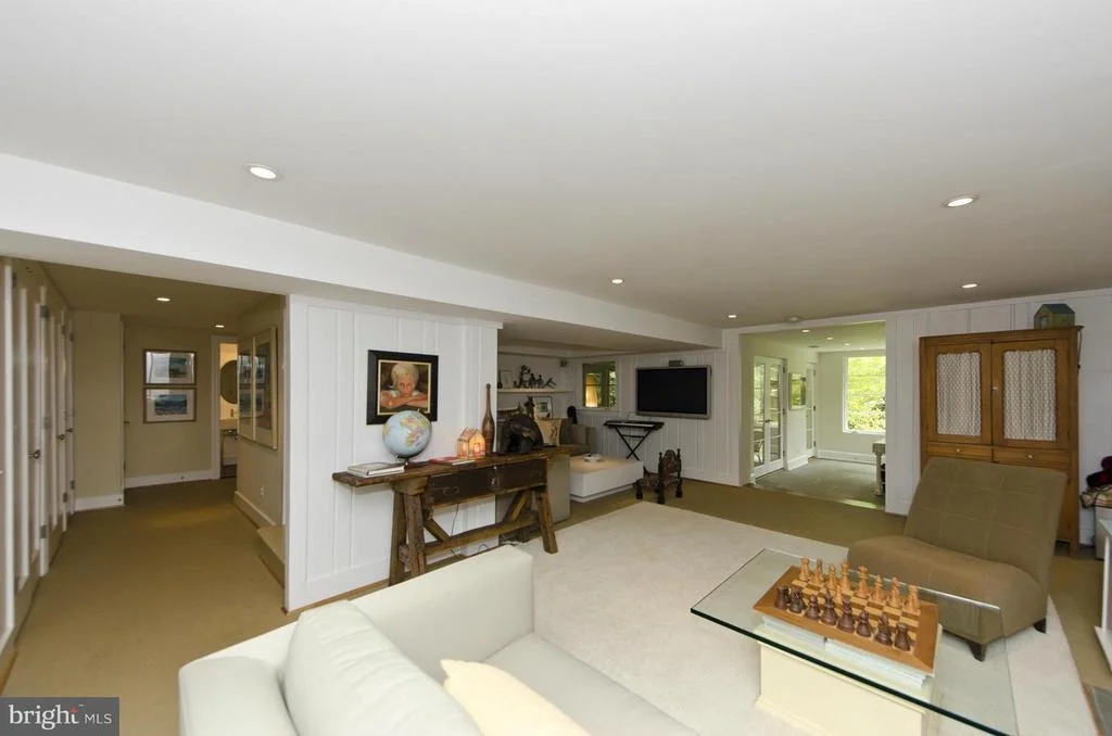 Photo of 4320 LORCOM LANE