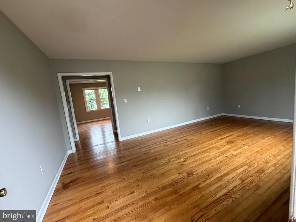 Photo of 3 SPRINGVIEW BOULEVARD