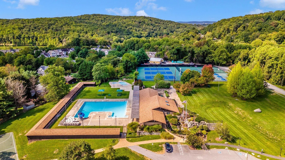 Photo of 7319 DOLOMITE ROAD