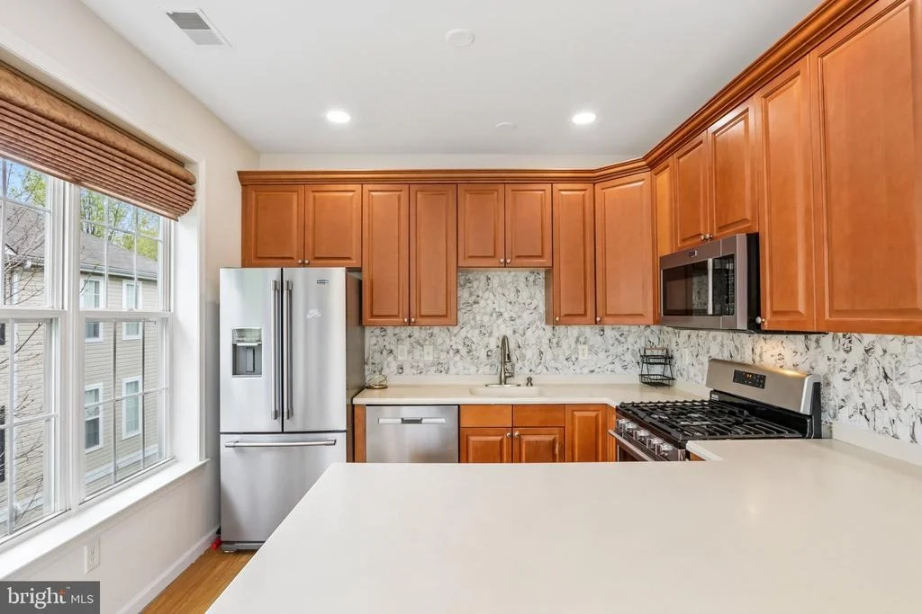 Photo of 121 KYLE WAY