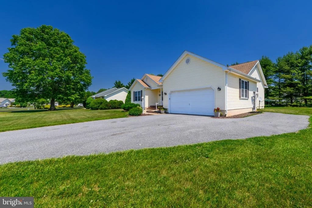 Photo of 16 ANCIENT OAK DRIVE
