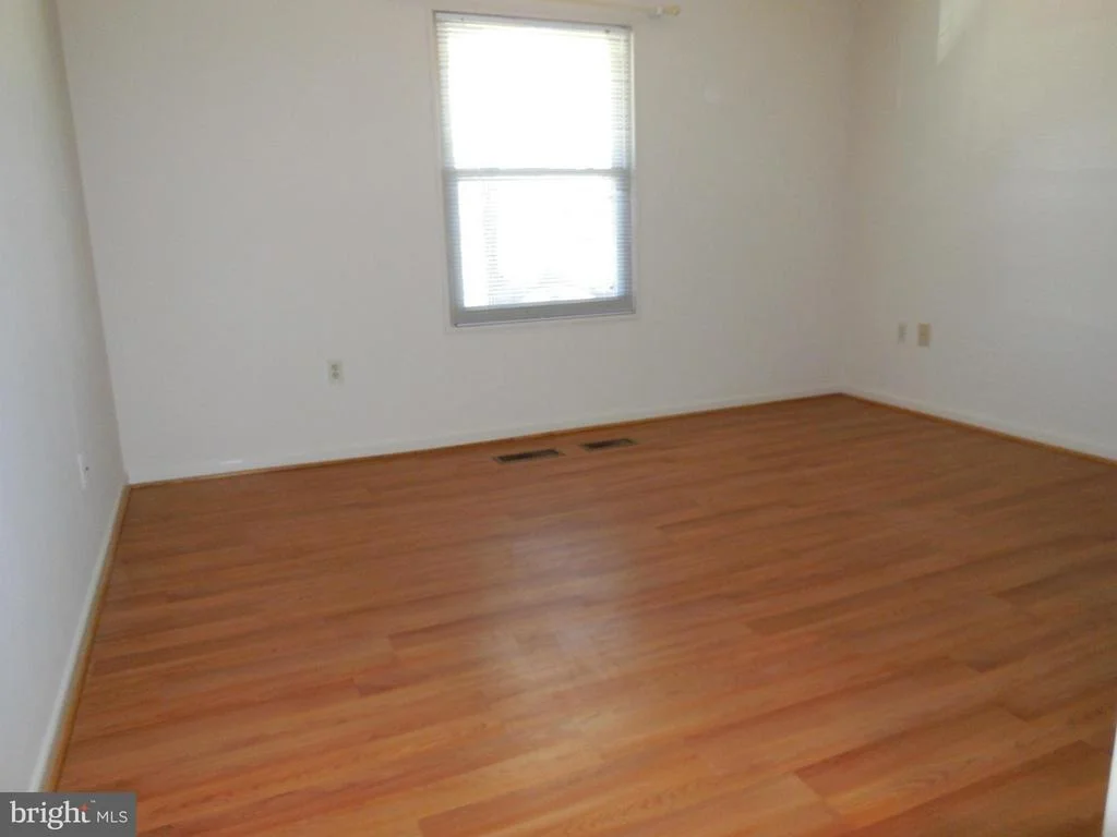 Photo of Unit 73A at 3600 GLENEAGLES DRIVE