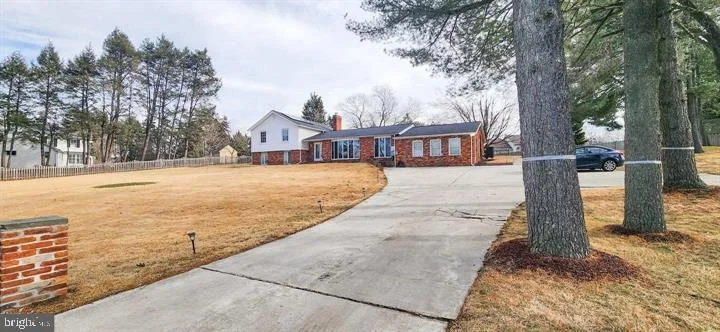 Photo of 907 REECE ROAD