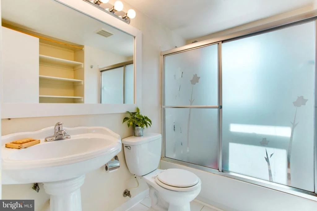 Photo of 9429 LAFAYETTE AVENUE