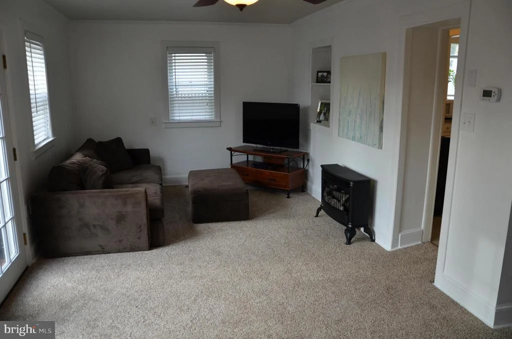 Photo of 1237 MAPLE AVENUE