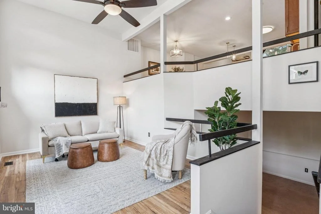 Photo of 910 LANGDON COURT