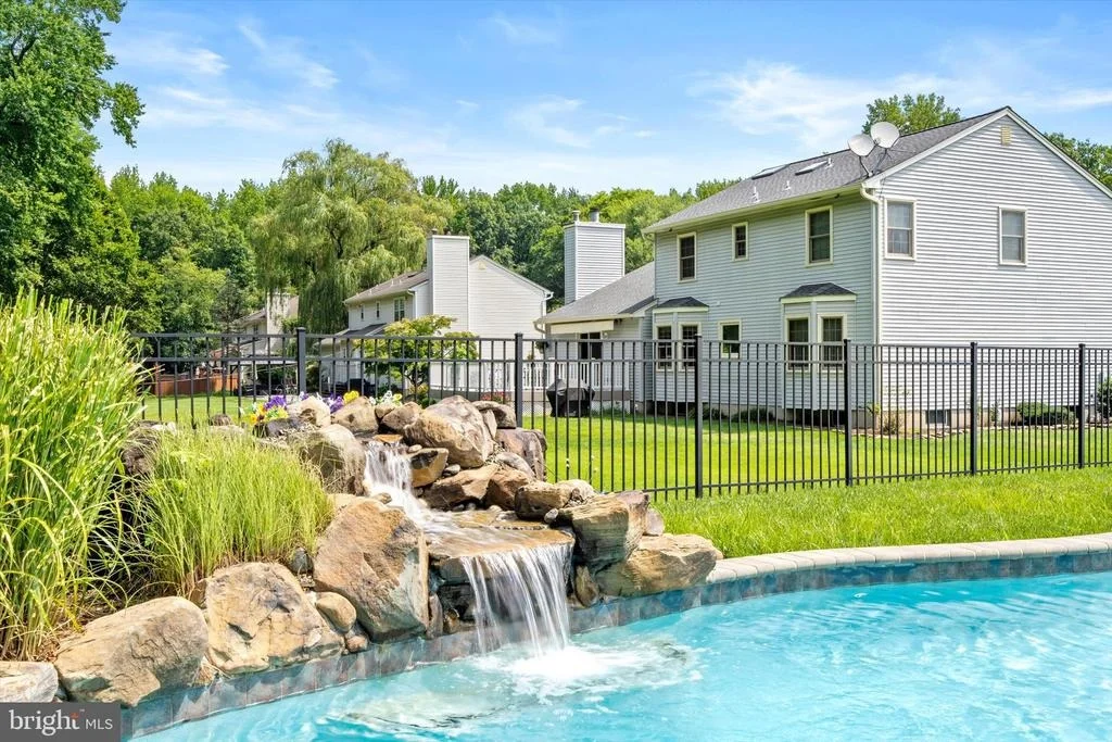 Photo of 10 TIMBER WOLF DRIVE