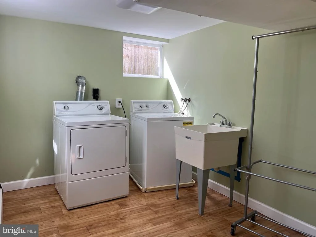 Photo of 106 LINDEN AVENUE