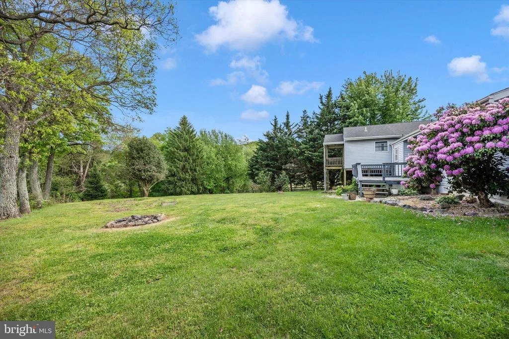 Photo of 3905 SUGARLOAF DRIVE