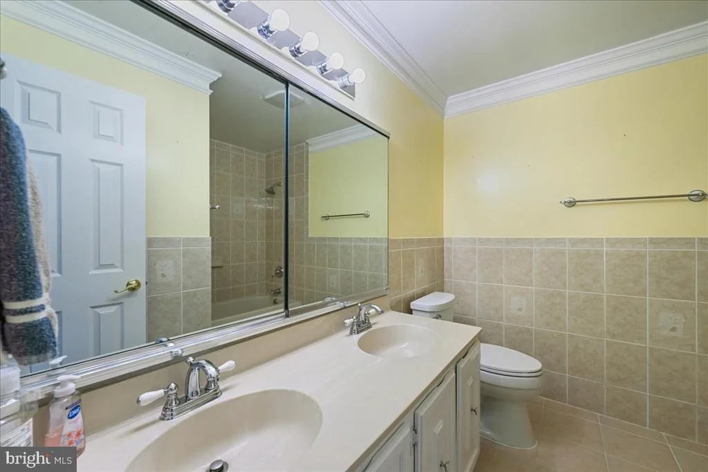 Photo of 7592 RUXTON DRIVE
