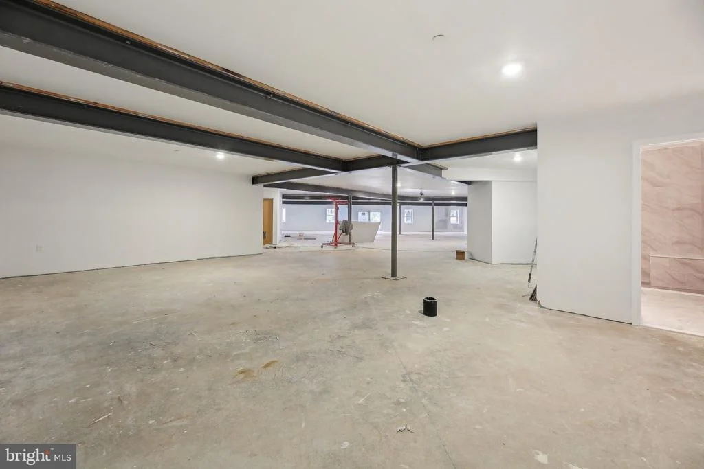 Photo of 8325 GROVE ANGLE ROAD