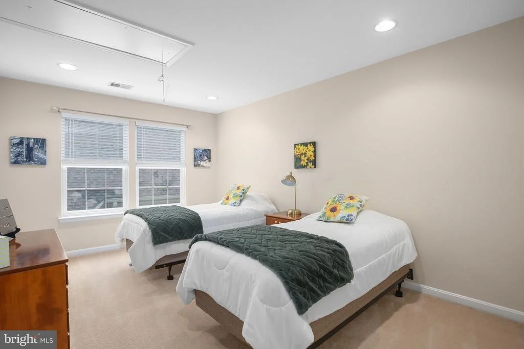 Photo of 3944 SOLSTICE LANE