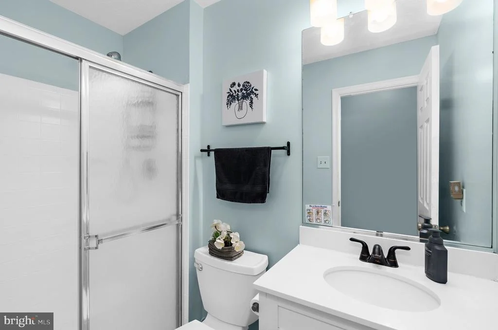 Photo of 419 JEROME AVENUE
