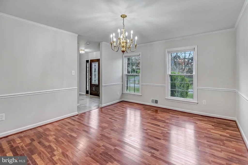 Photo of 2608 VILLAGE LANE