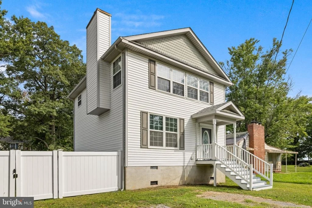 Photo of 1500 GARST ROAD