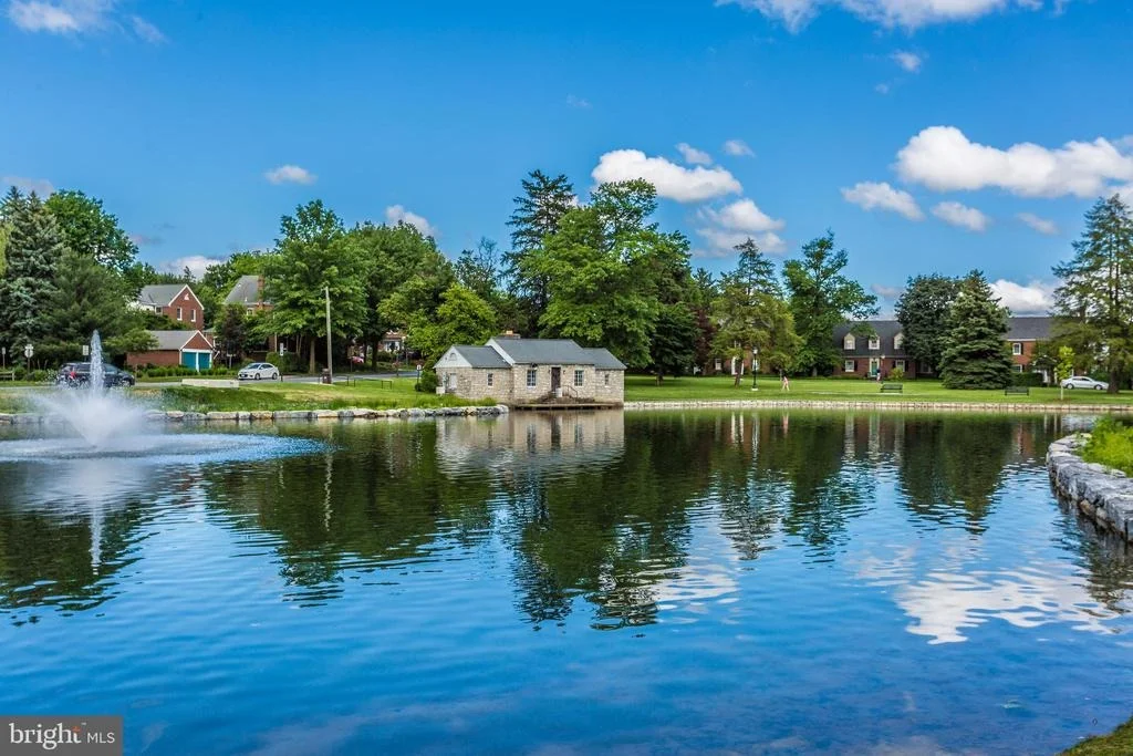 Photo of 412 CARROLL PARKWAY
