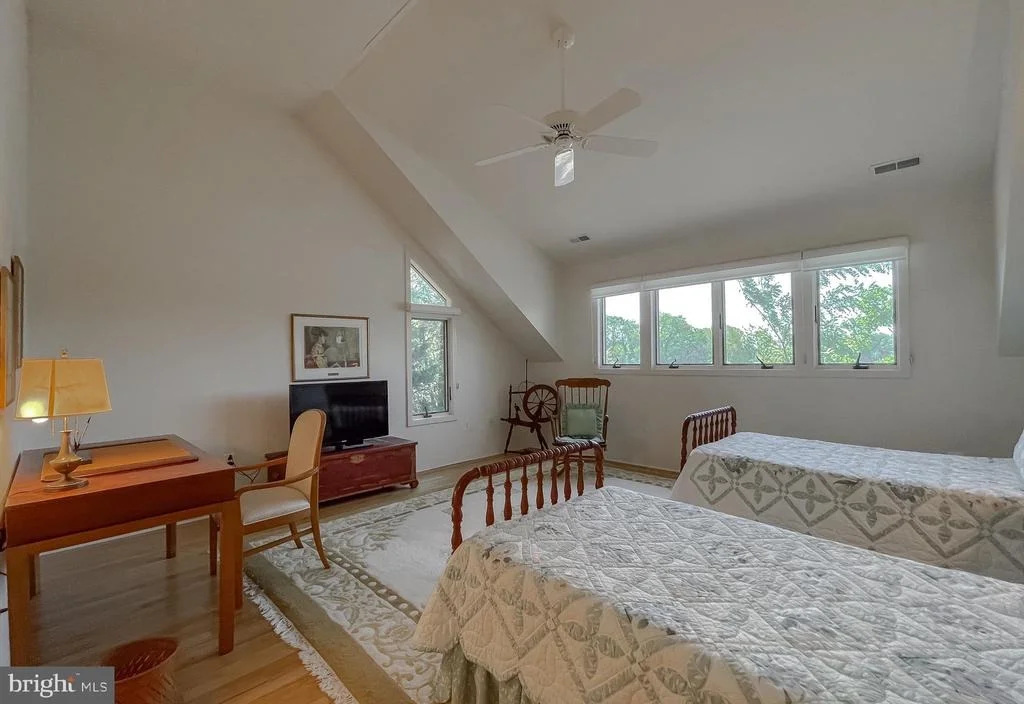 Photo of 369 DEER DRIVE