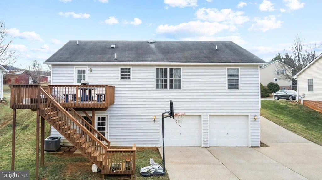 Photo of 1076 STUART DRIVE