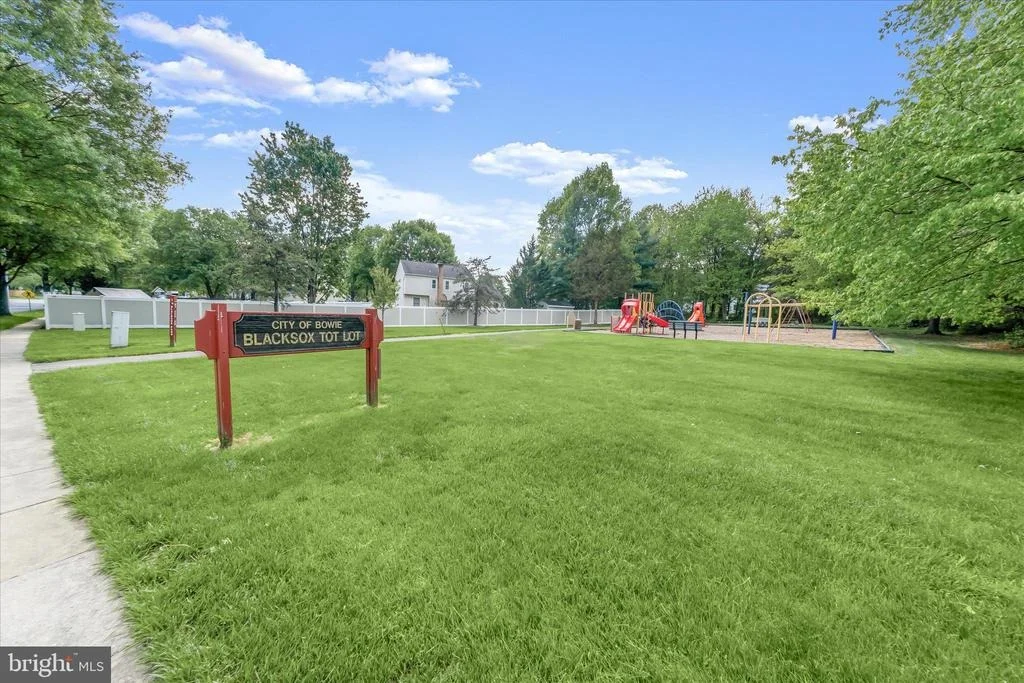 Photo of 15702 APPLETON COURT