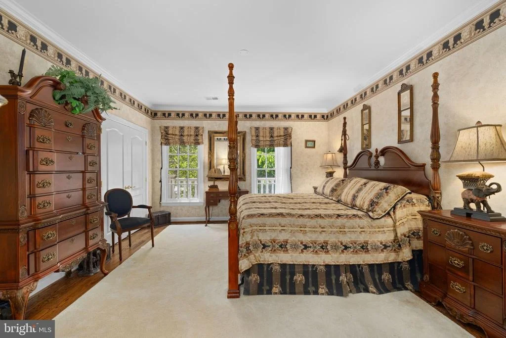 Photo of 897 CHINQUAPIN ROAD