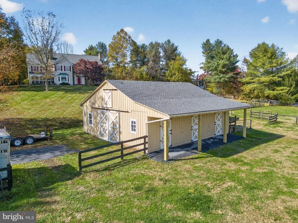 Photo of 17130 QUAIL CREEK CIRCLE
