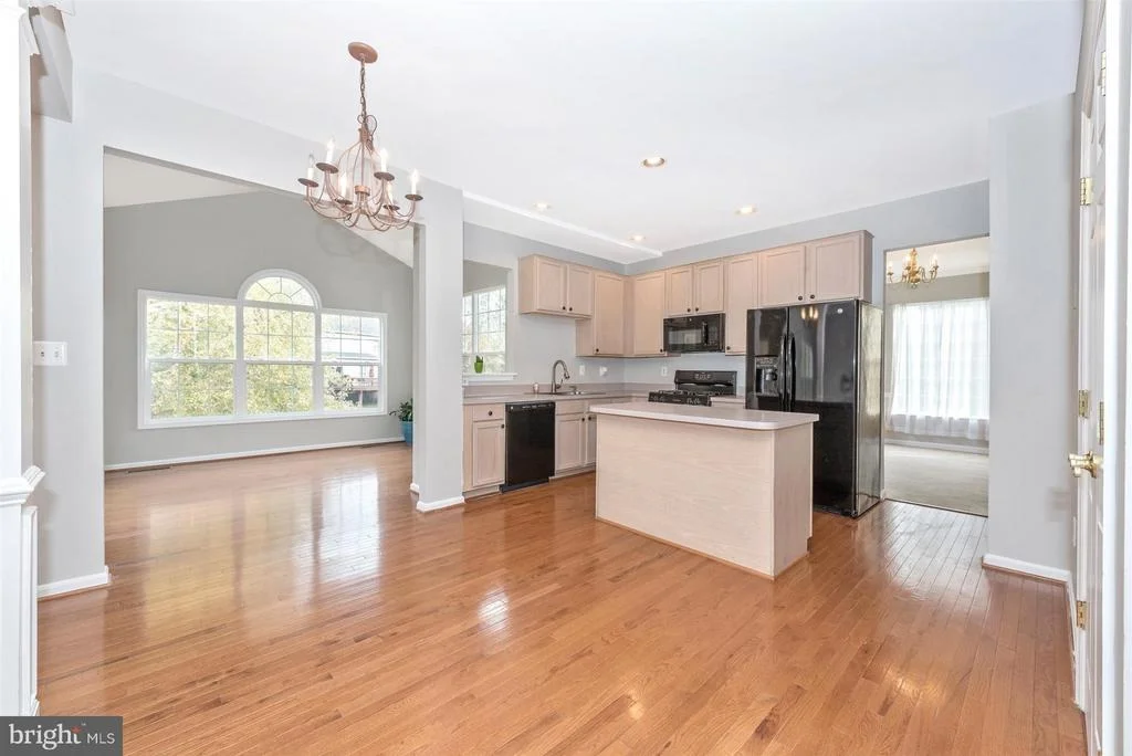 Photo of 606 BUSHYTAIL DRIVE