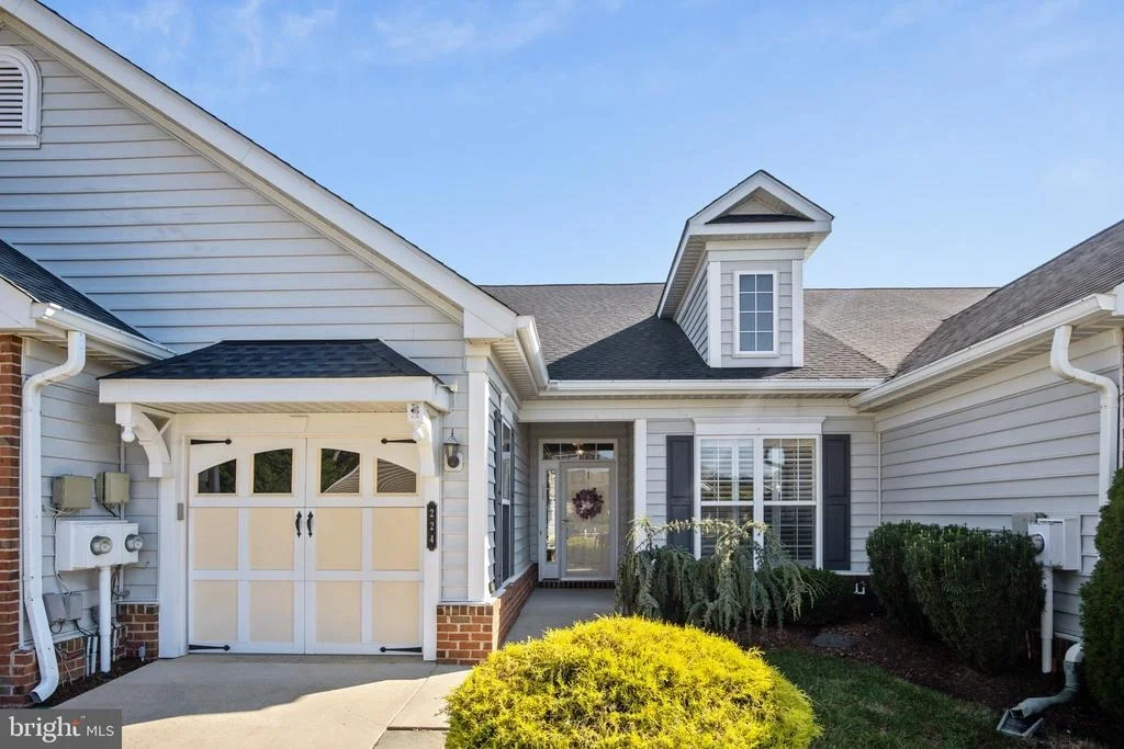 Photo of 224 WILLIAMSBURG CIRCLE