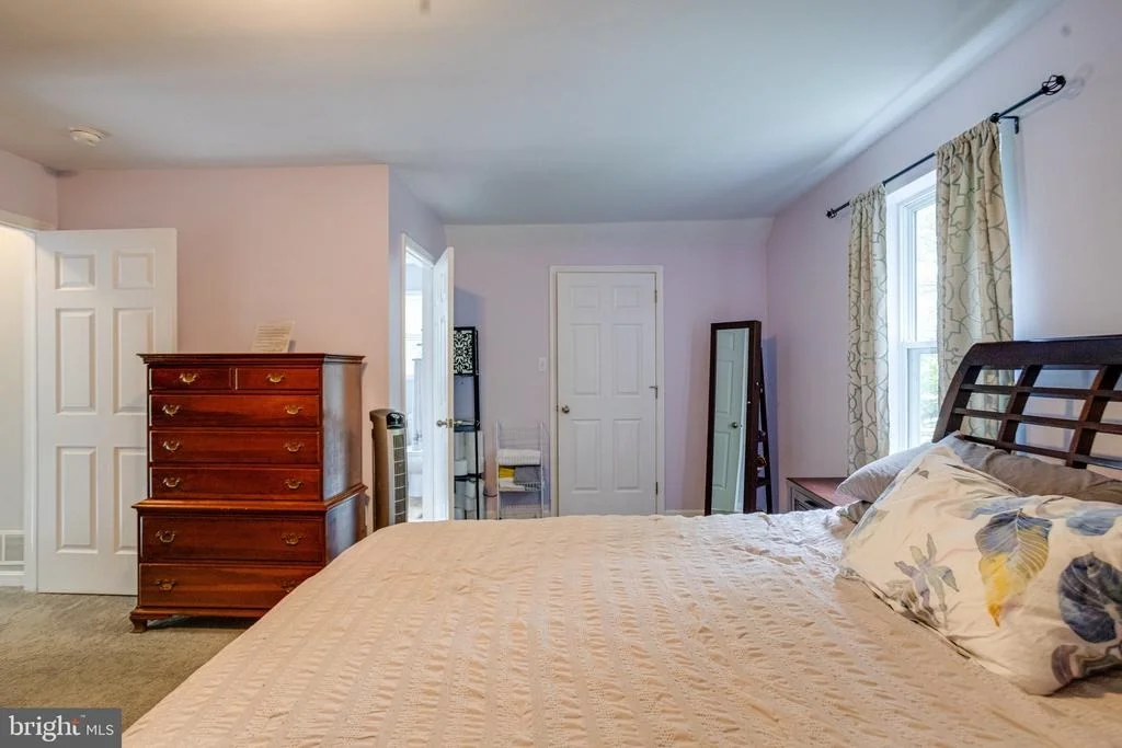 Photo of 44 ALGONQUIN DRIVE