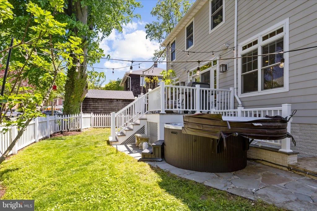 Photo of 302 ANNAPOLIS STREET