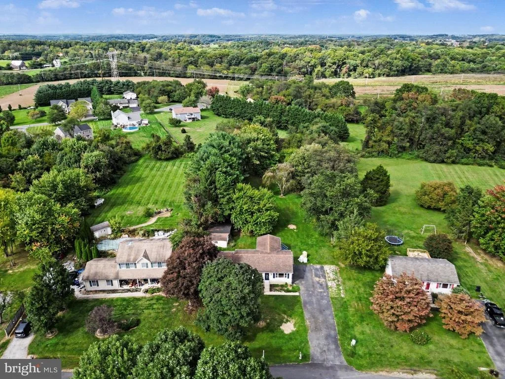Photo of 132 MACINTOSH DRIVE