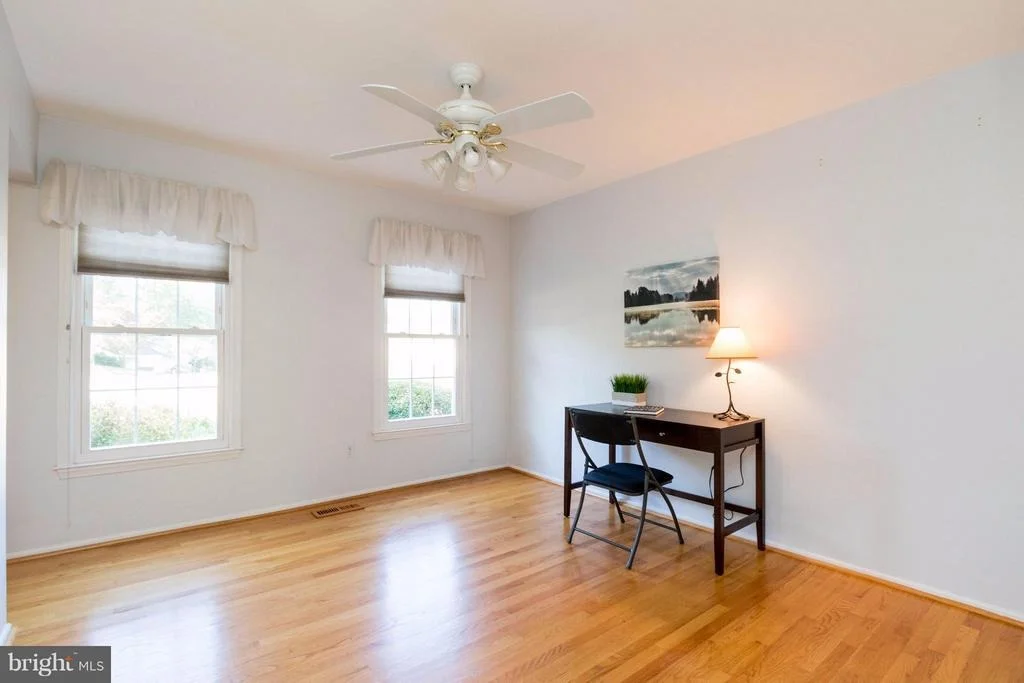 Photo of 9609 PODIUM DRIVE