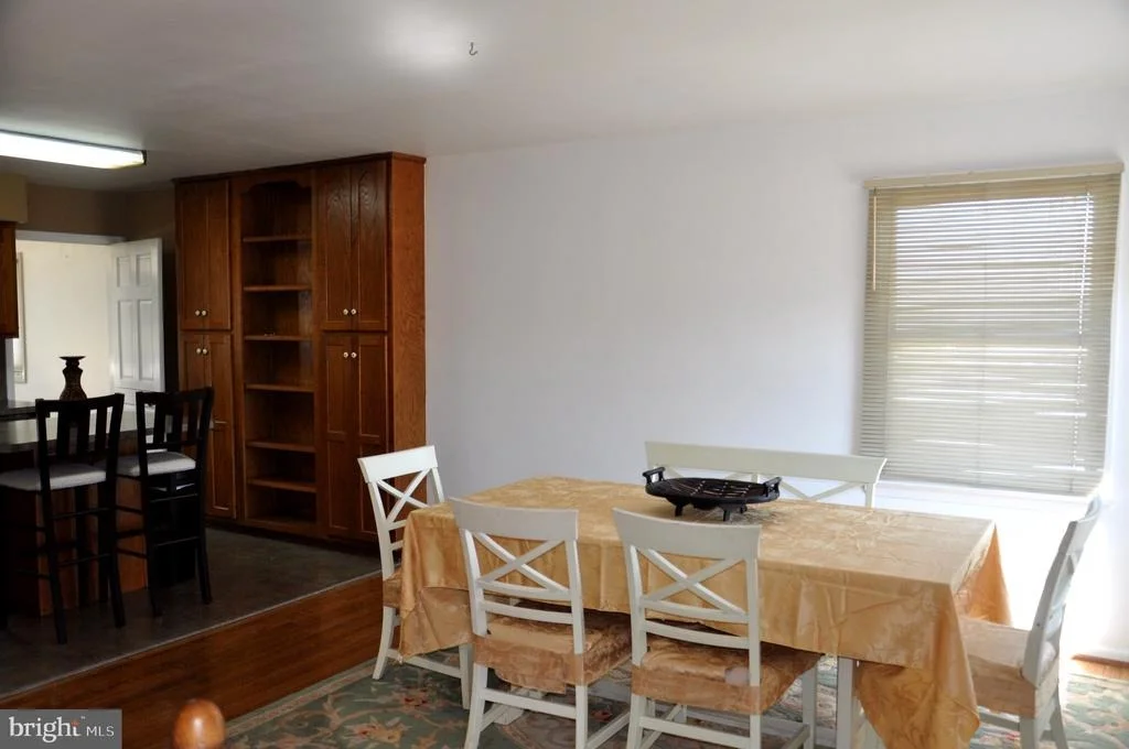Photo of 1369 OUTER DRIVE