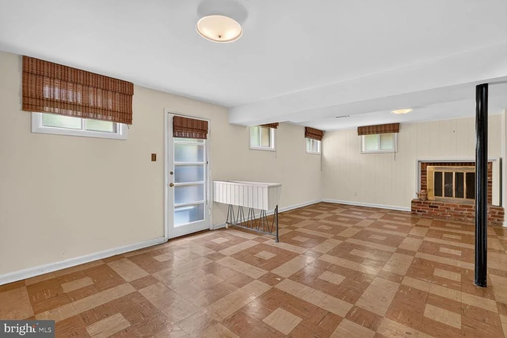 Photo of 6841 STRATA STREET