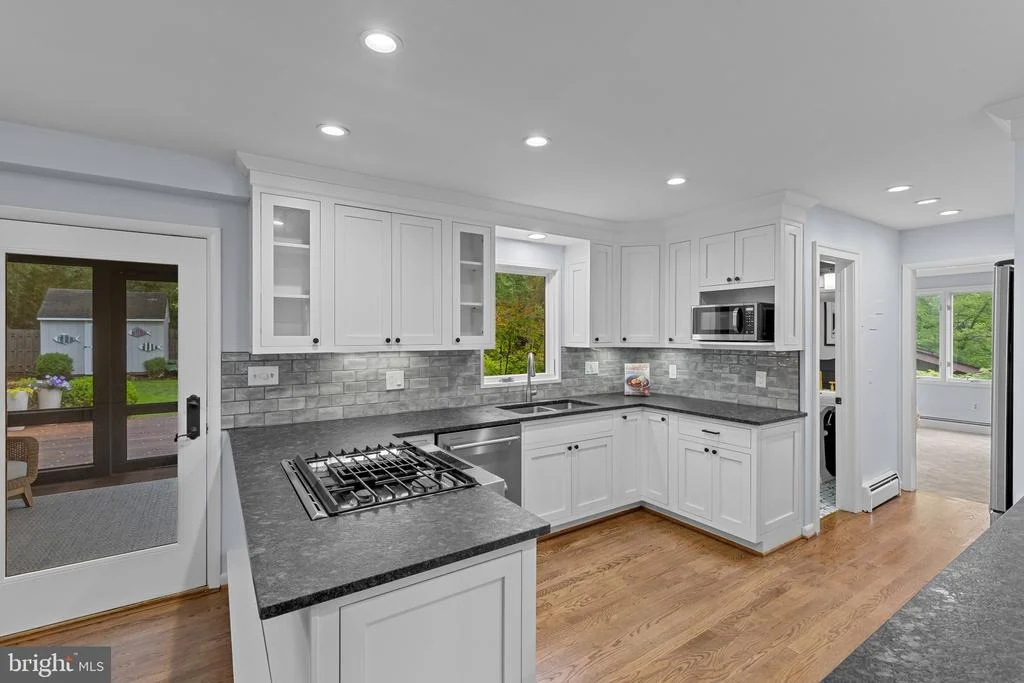 Photo of 2611 OGLETON ROAD