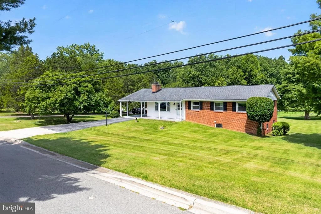 Photo of 6308 JULIE PLACE