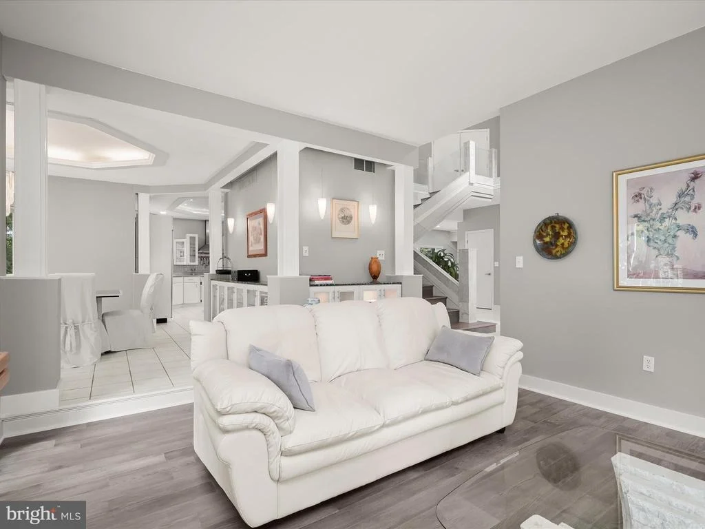 Photo of 1199 ASQUITHPINES PLACE