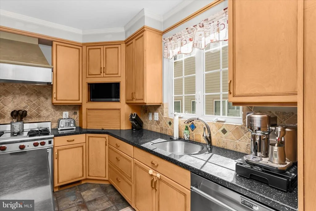 Photo of 1102 WASHINGTONVILLE DRIVE