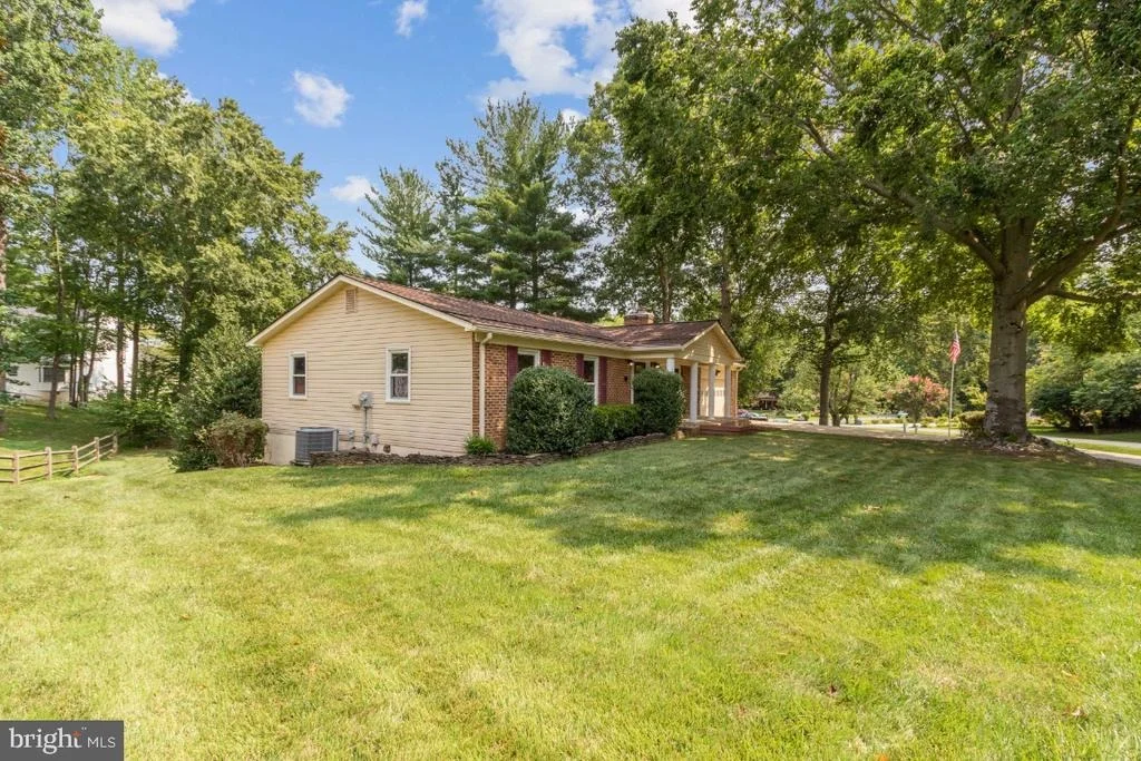 Photo of 4092 FALLWAY LANE