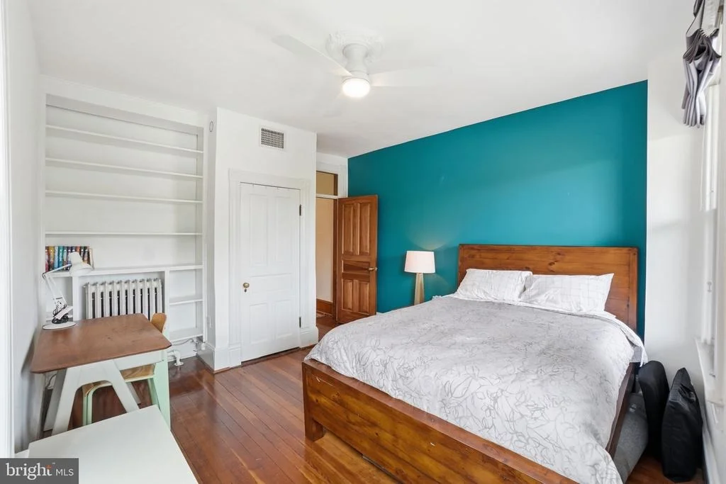 Photo of 210 8TH STREET SE