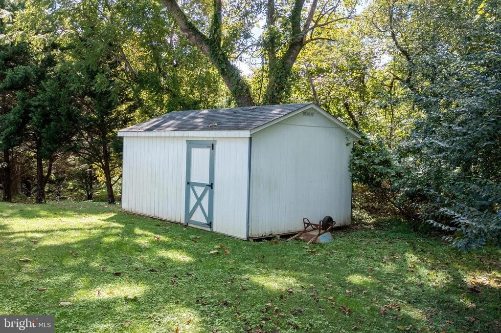 Photo of 4025 BECKYS WAY