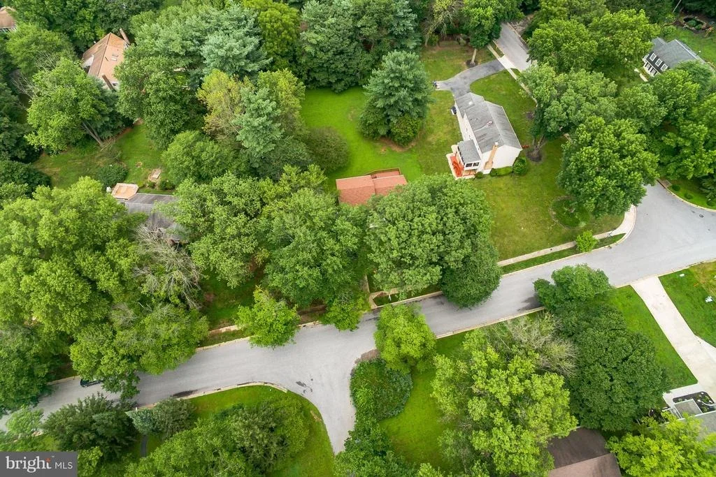 Photo of 6017 RIVER MEADOWS DRIVE