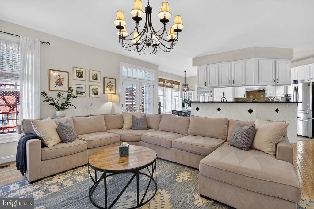 Photo of 21104 HICKORY FOREST WAY