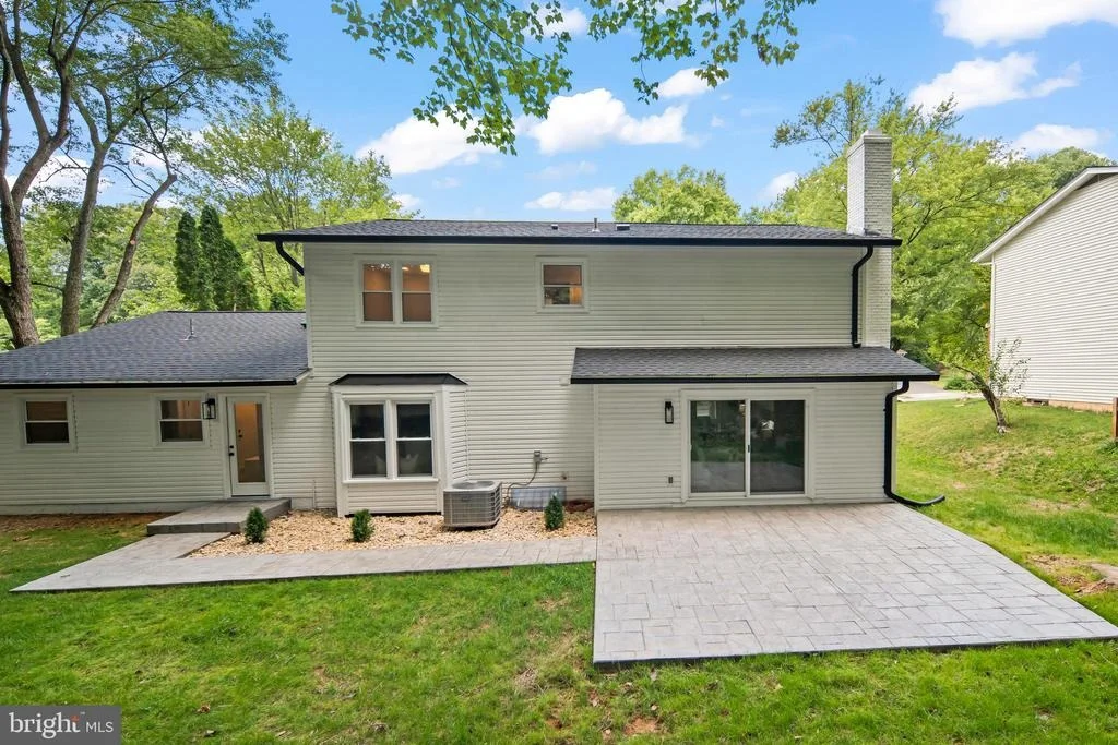 Photo of 9137 ROCKEFELLER LANE
