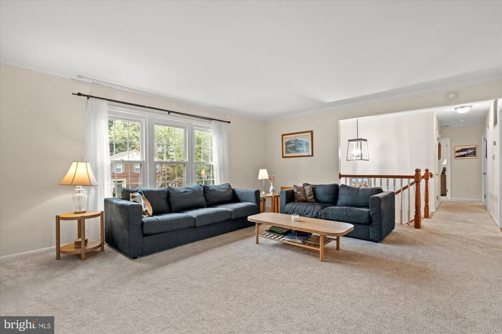 Photo of 8138 VIOLA STREET