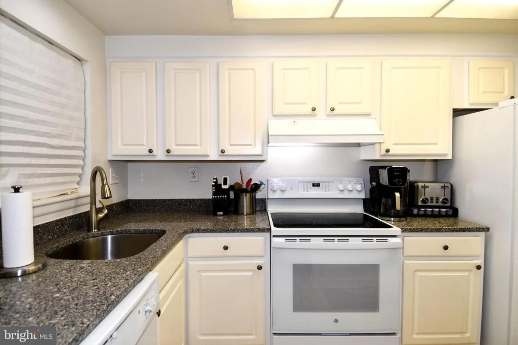 Photo of Unit 152E at 3500 FOREST EDGE DRIVE